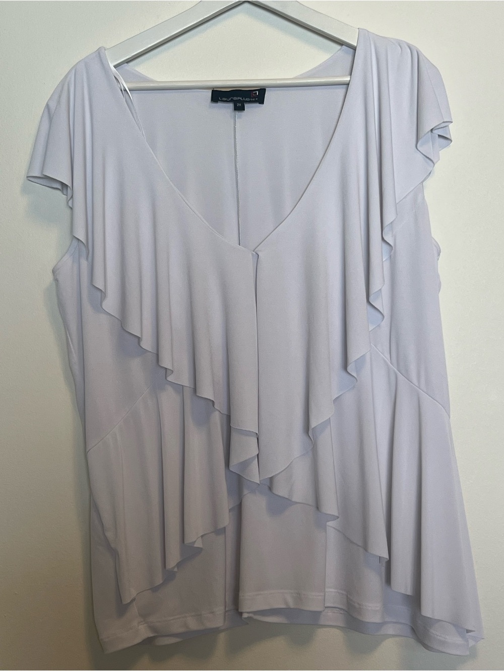 White ruffle top | office | workwear
